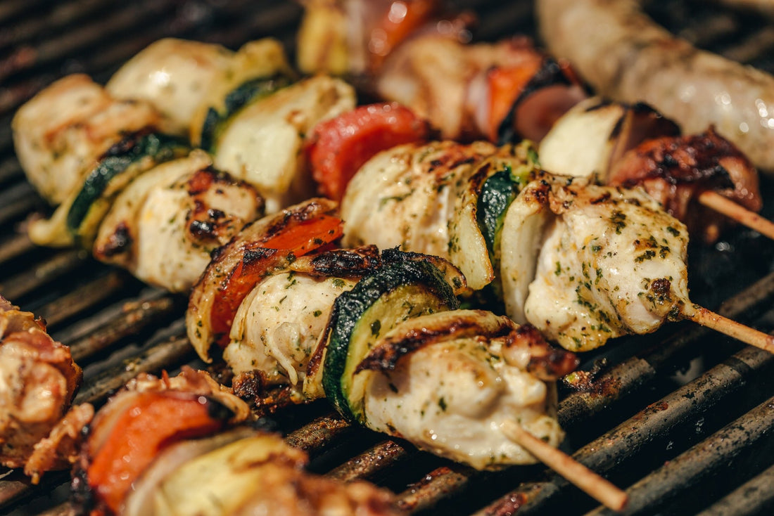 So heizest du einen Holzkohlegrill richtig an - LaTree